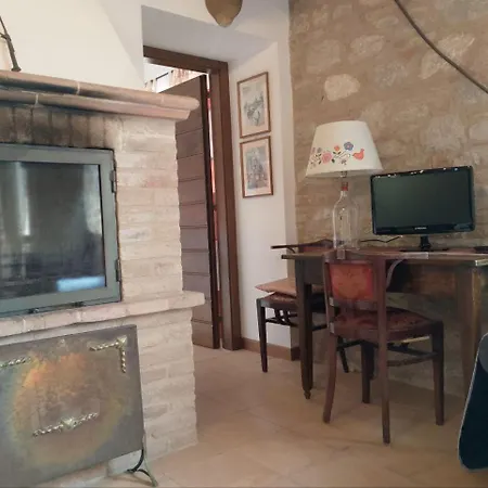 Casa Elsa Apartment Montefortino